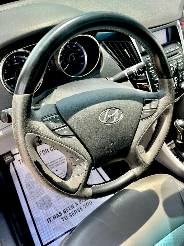 Hyundai Sonata 4dr Sdn 2.4L Auto Ltd 2011