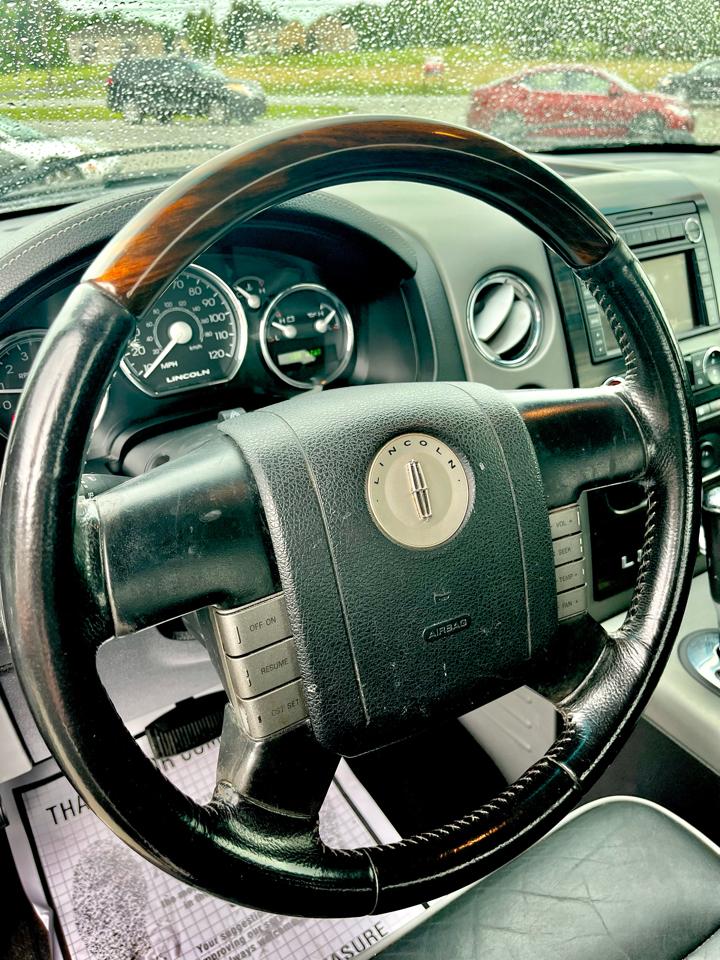 Lincoln Mark LT 4WD Supercrew 150" 2008