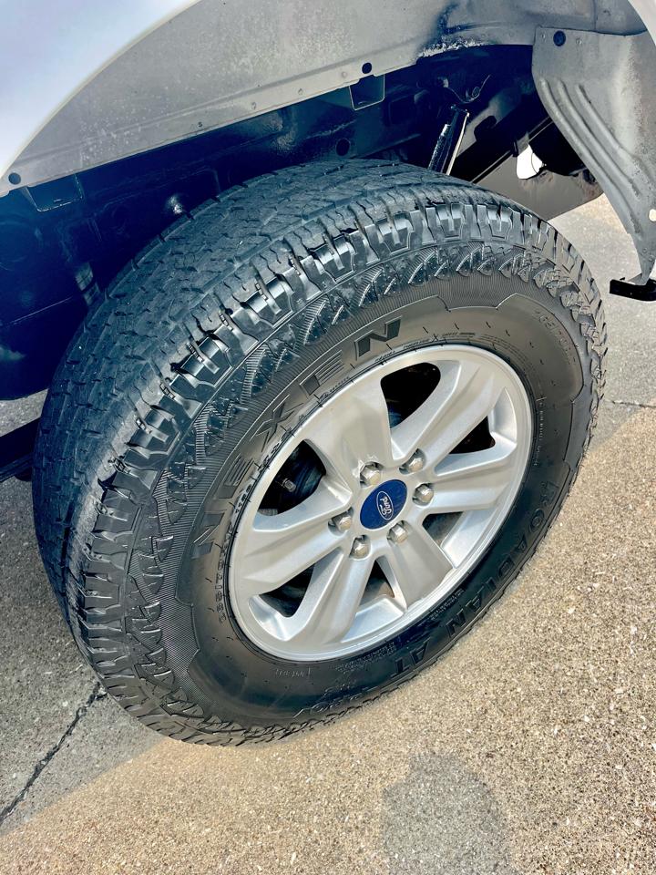 Ford F-150 4WD SuperCab 145" Lariat 2016