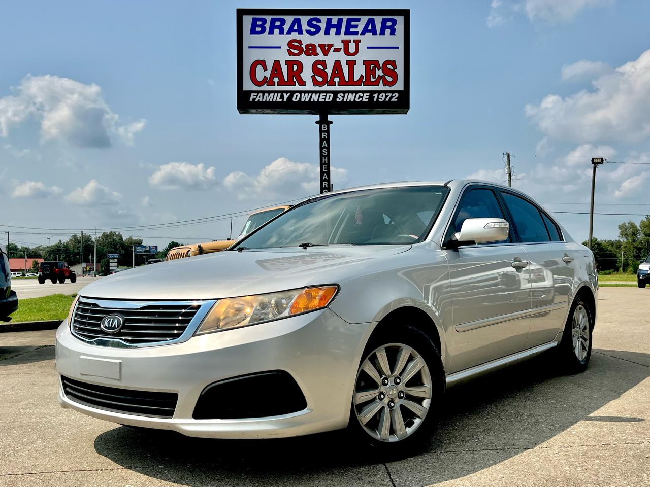 Kia Optima 4dr Sdn I4 Auto LX 2010
