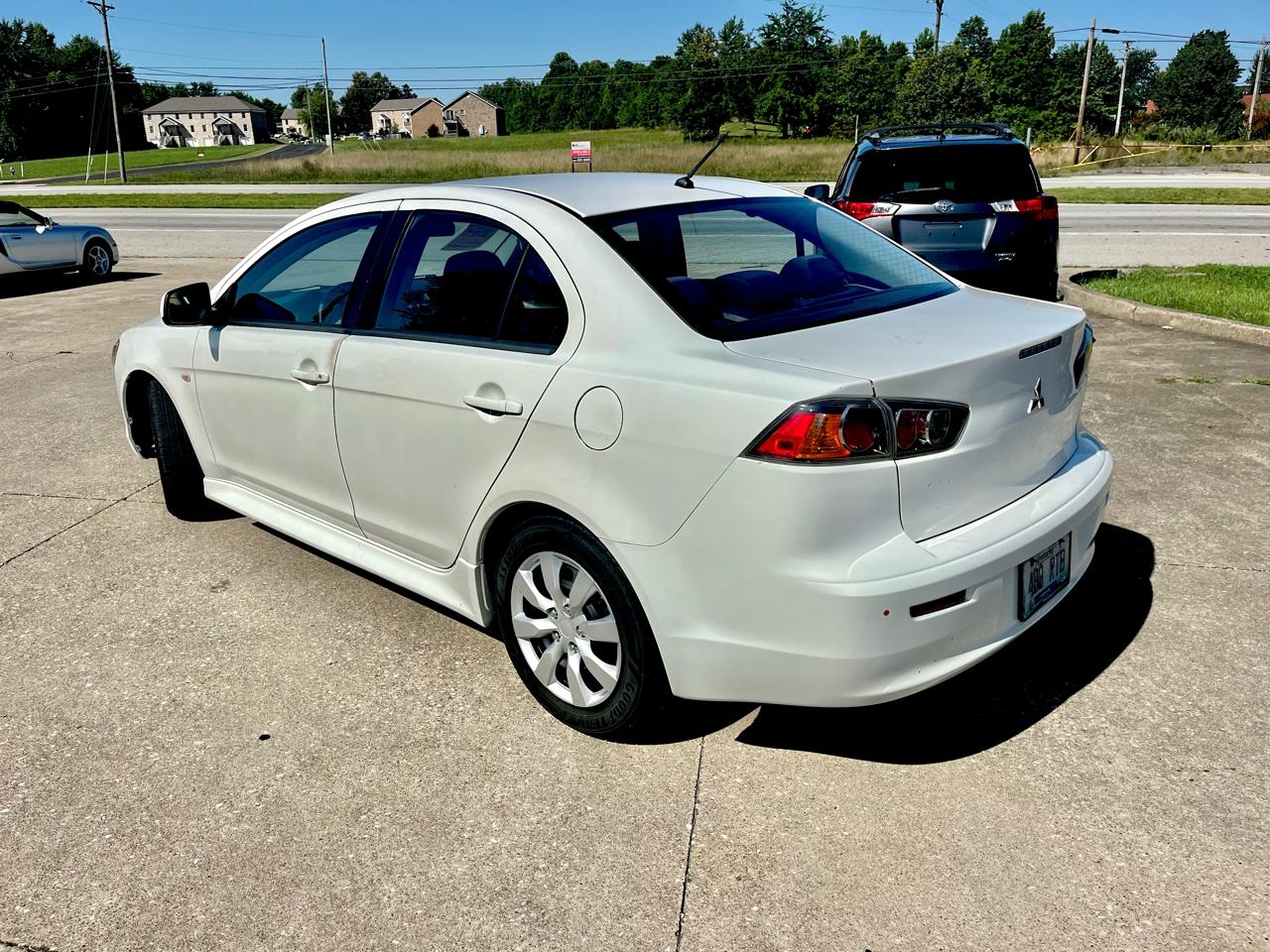 Mitsubishi Lancer 4dr Sdn Man ES FWD 2013