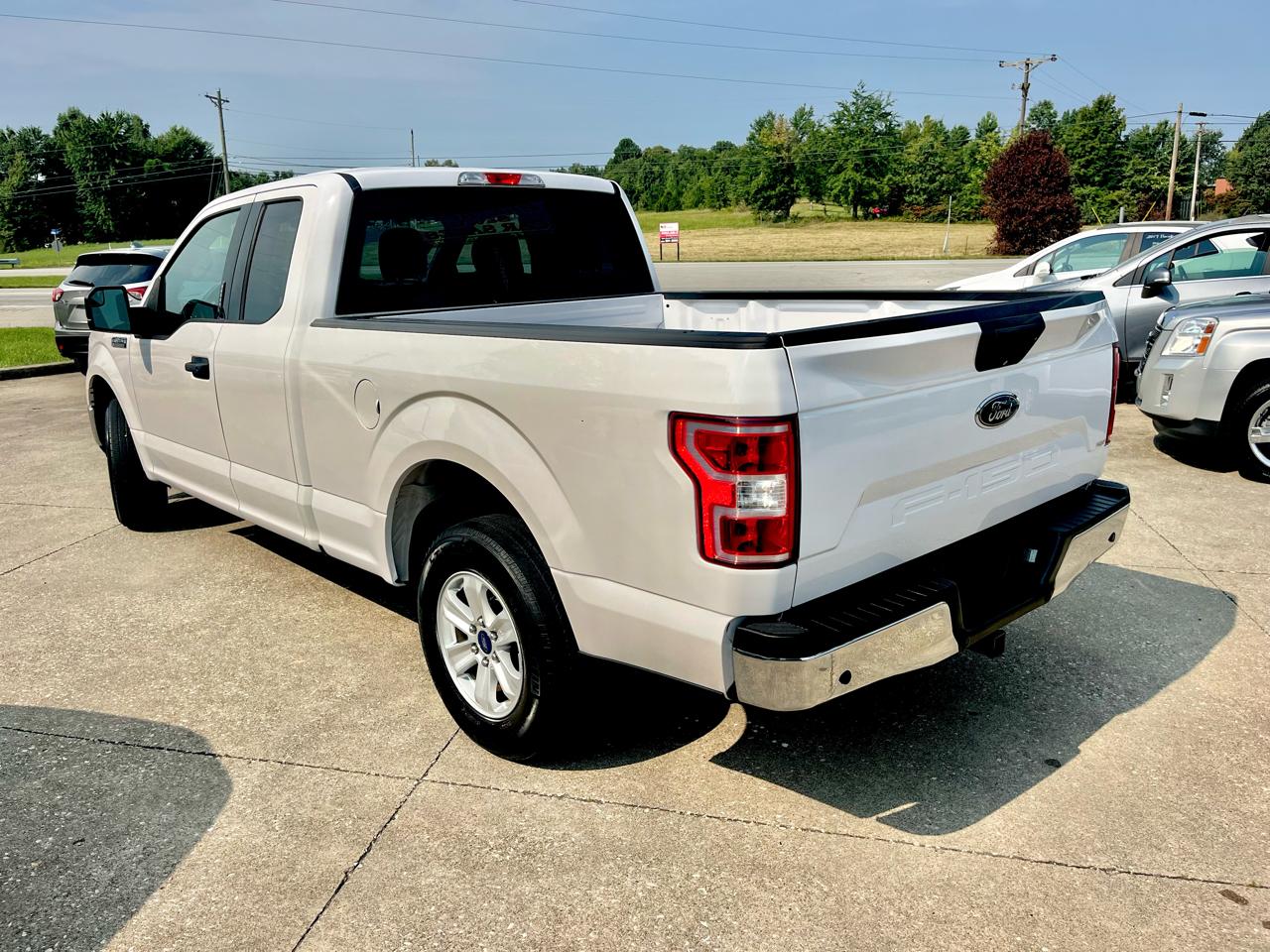 Ford F-150 Lariat 2WD SuperCab 8' Box 2018