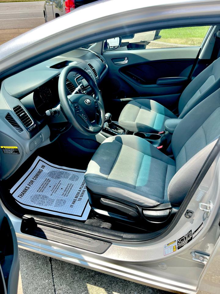 Kia Forte LX Auto 2017