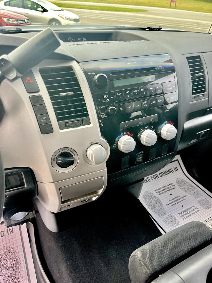 Toyota Tundra 4WD Truck Dbl 4.7L V8 5-Spd AT (Natl) 2008