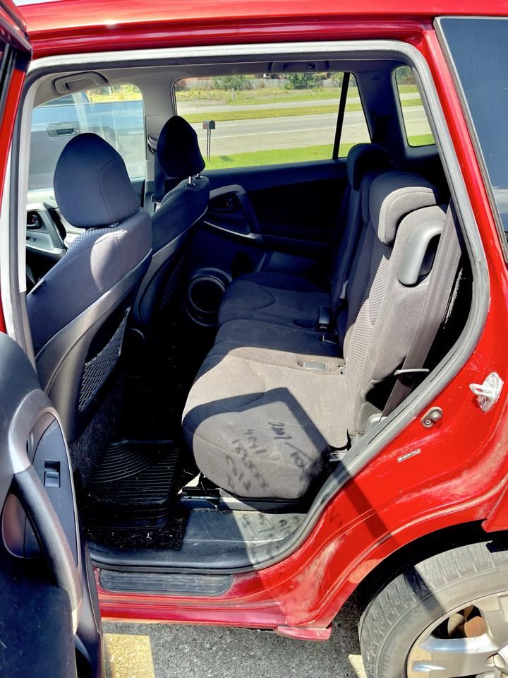 Toyota RAV4 2WD 4dr 4-cyl Sport (Natl) 2007