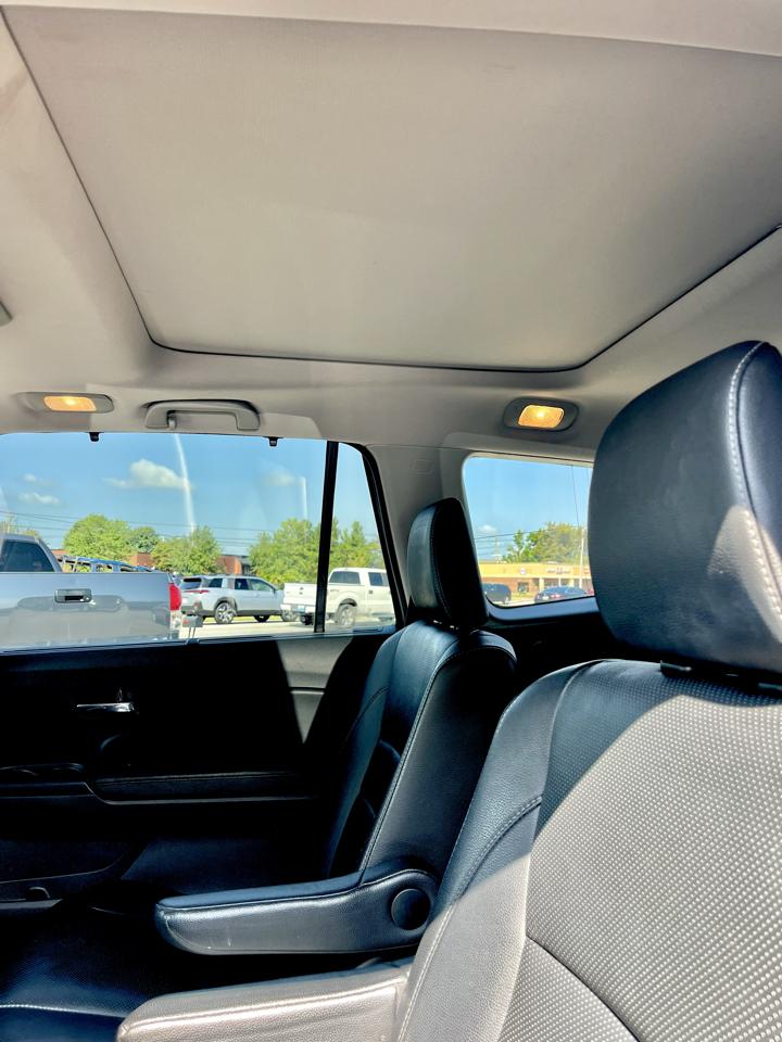 Honda Pilot AWD 4dr Elite w/RES & Navi 2016
