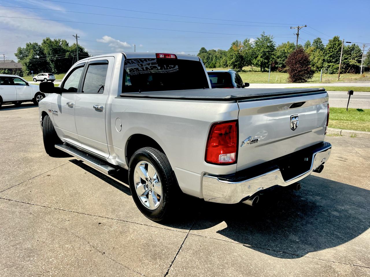 RAM 1500 Big Horn 4x2 Crew Cab 5'7" Box 2017