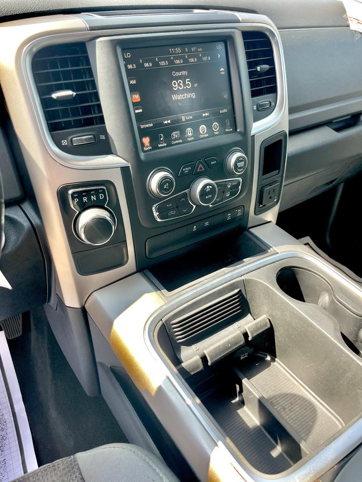 RAM 1500 Big Horn 4x2 Crew Cab 5'7" Box 2017