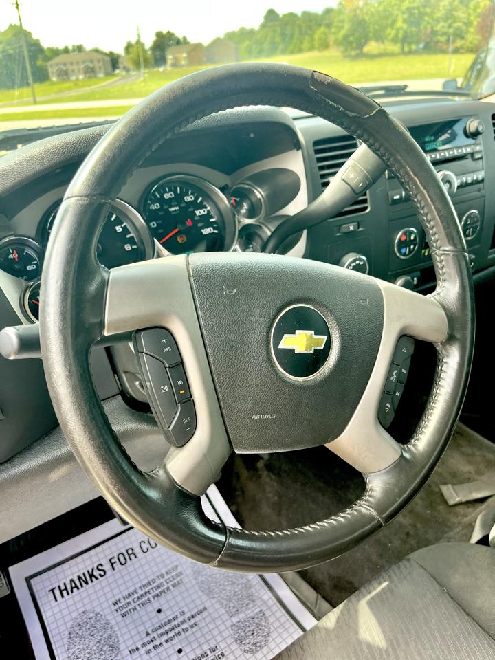 Chevrolet Silverado 1500 4WD Crew Cab 143.5" LT 2013