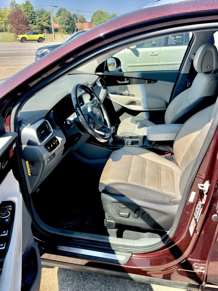 Kia Sorento AWD 4dr 3.3L SX 2016