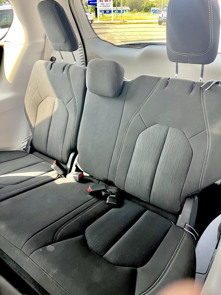 Chrysler Voyager LX FWD 2023