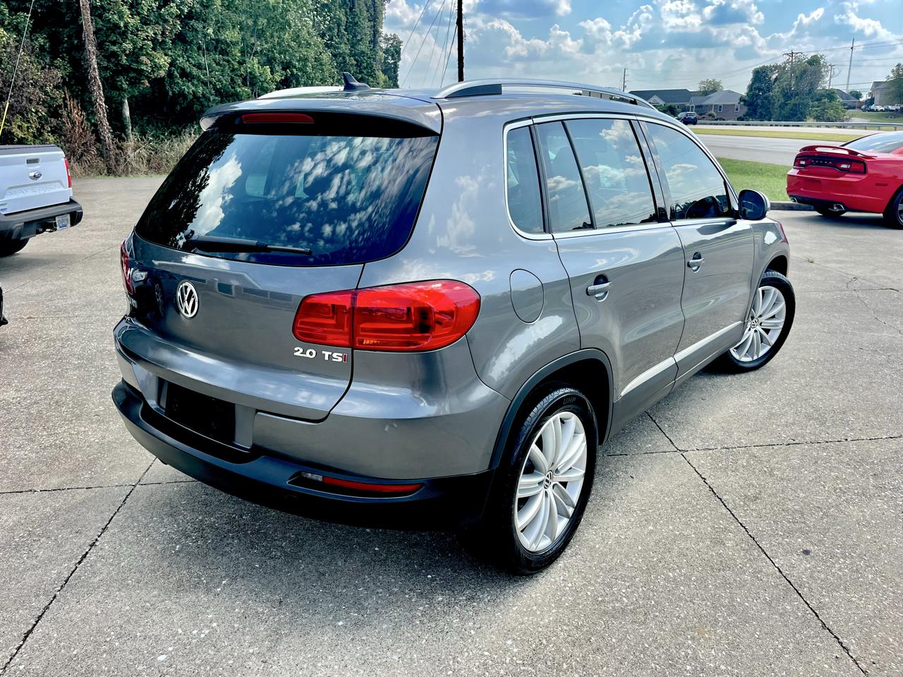 Volkswagen Tiguan 2WD 4dr Auto R-Line 2015