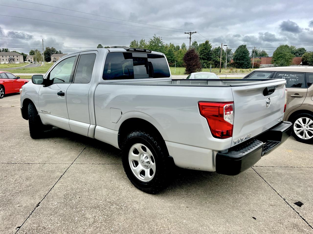 Nissan Titan 4x4 King Cab S 2017