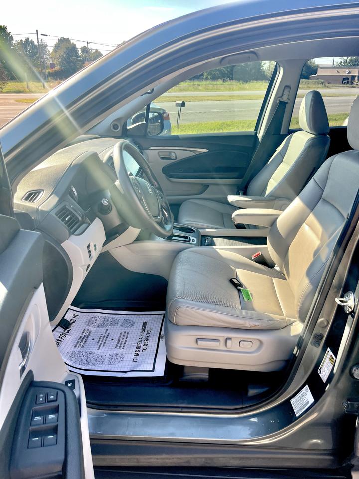Honda Ridgeline RTL-T 4x4 Crew Cab 5.3' Bed 2017
