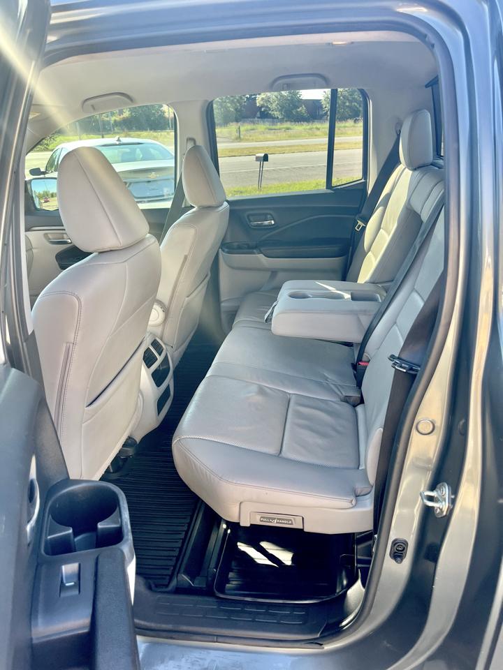 Honda Ridgeline RTL-T 4x4 Crew Cab 5.3' Bed 2017