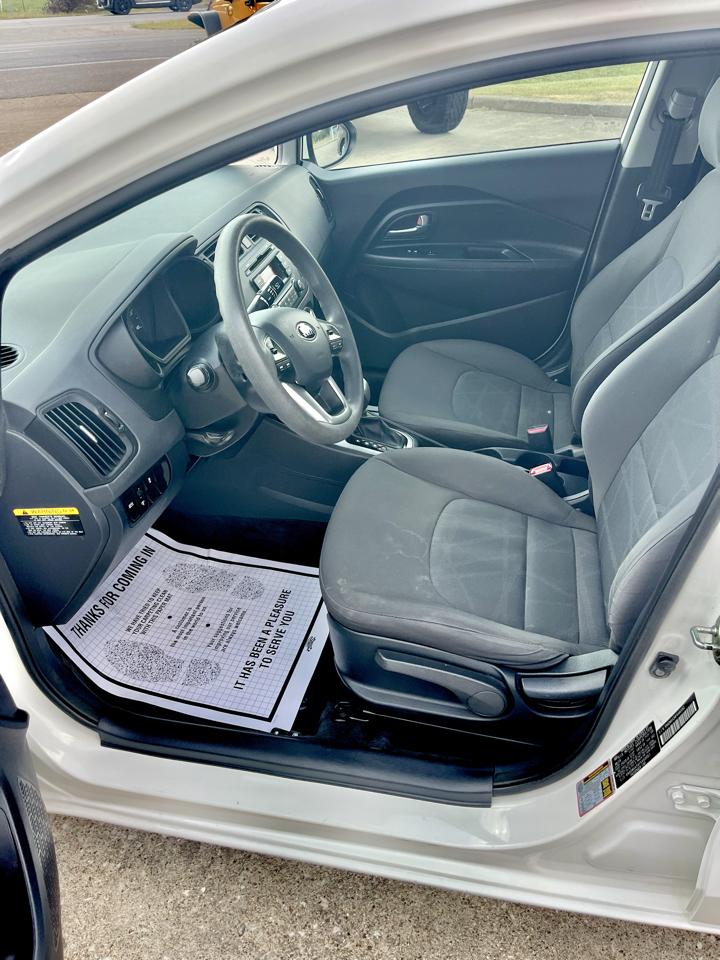 Kia Rio 4dr Sdn Auto LX 2015