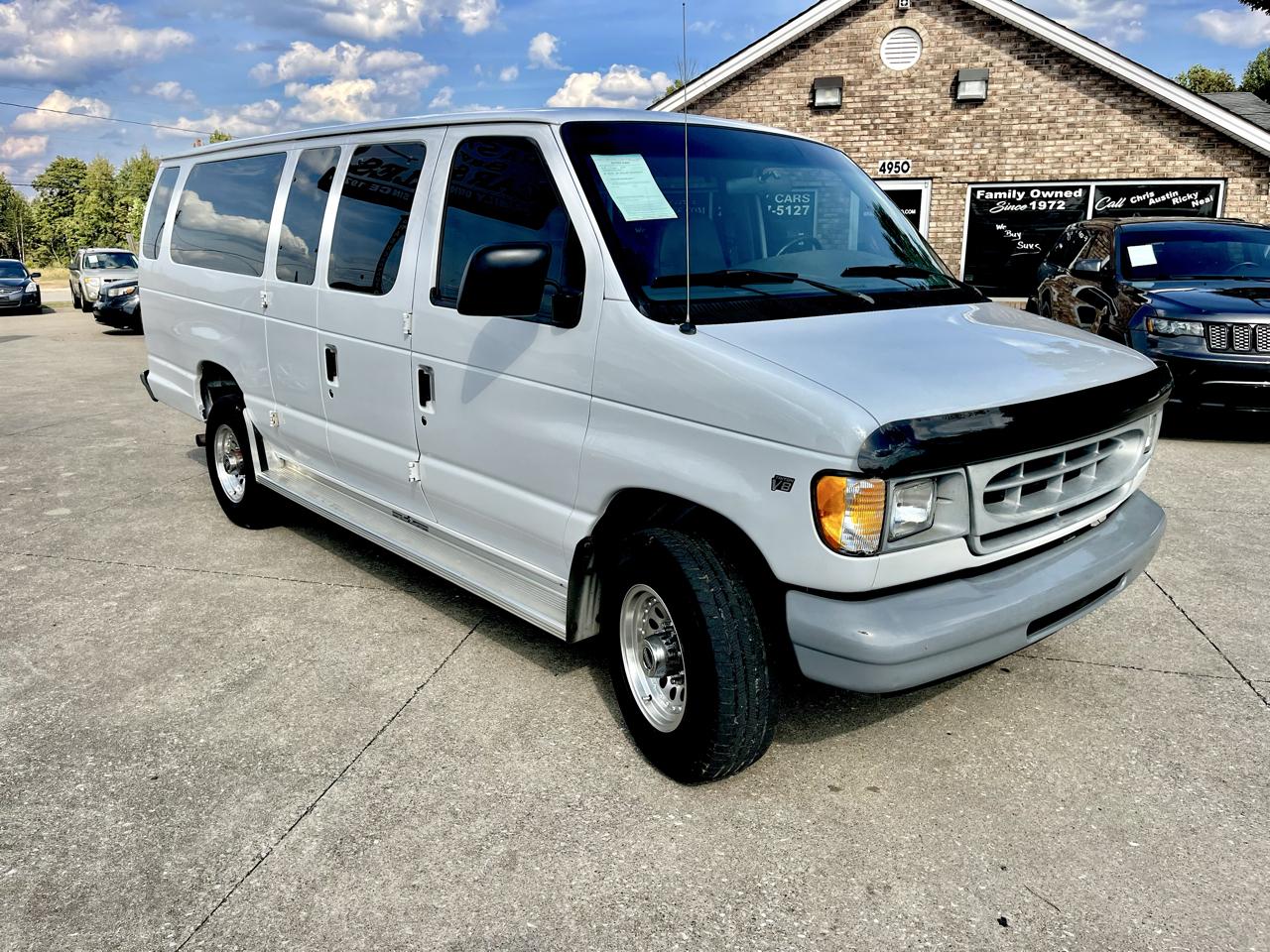 Ford Club Wagon Super 138" WB XLT 1998