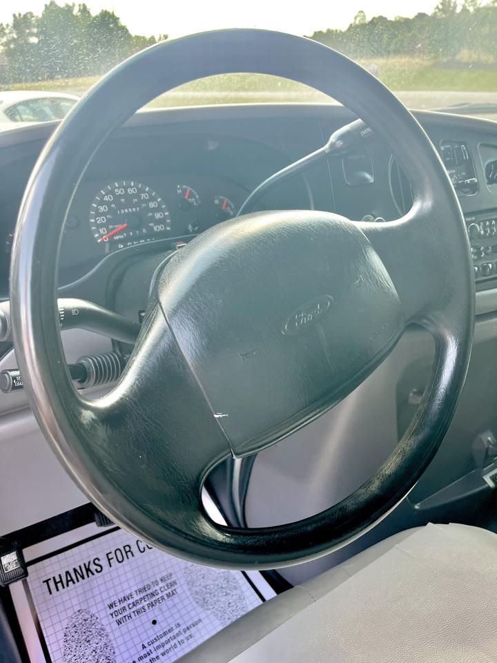 Ford Club Wagon Super 138" WB XLT 1998