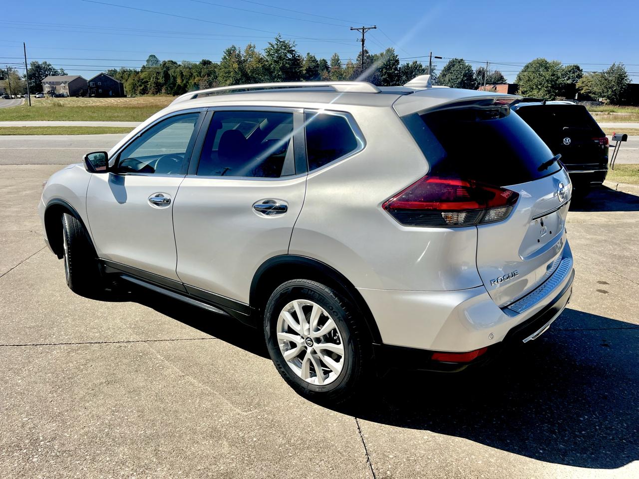 Nissan Rogue FWD SV 2020