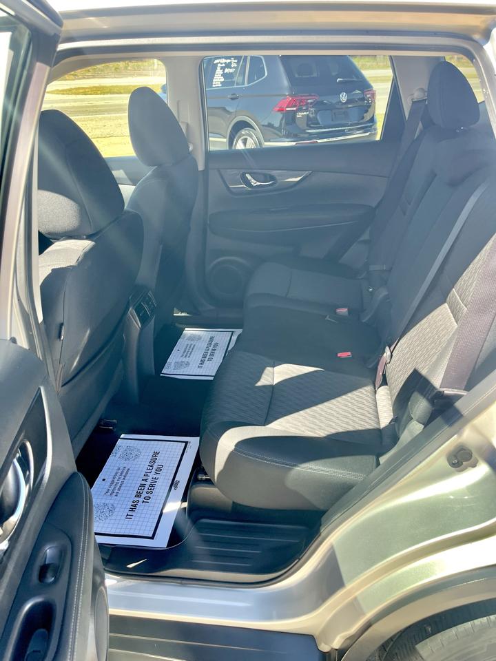 Nissan Rogue FWD SV 2020