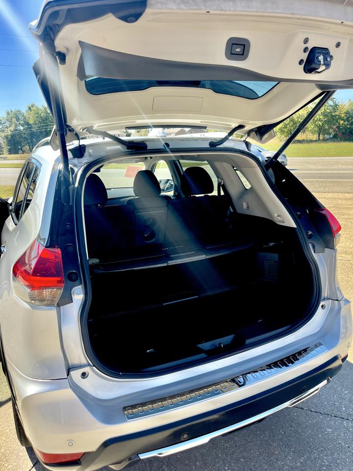 Nissan Rogue FWD SV 2020