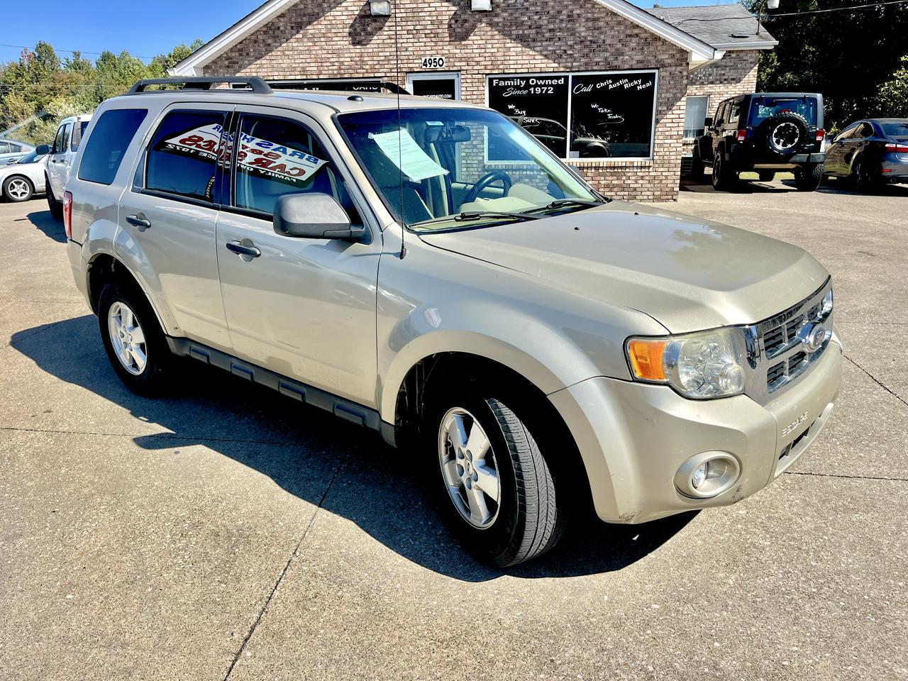 Ford Escape FWD 4dr XLT 2010
