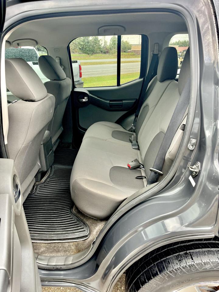 Nissan Xterra 4WD 4dr Auto S 2012