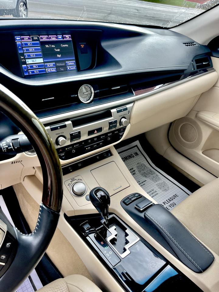 Lexus ES 350 4dr Sdn 2013