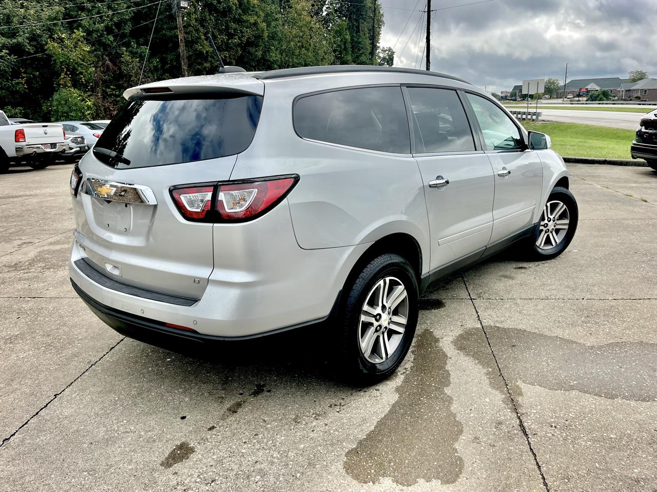Chevrolet Traverse FWD 4dr LT w/2LT 2017