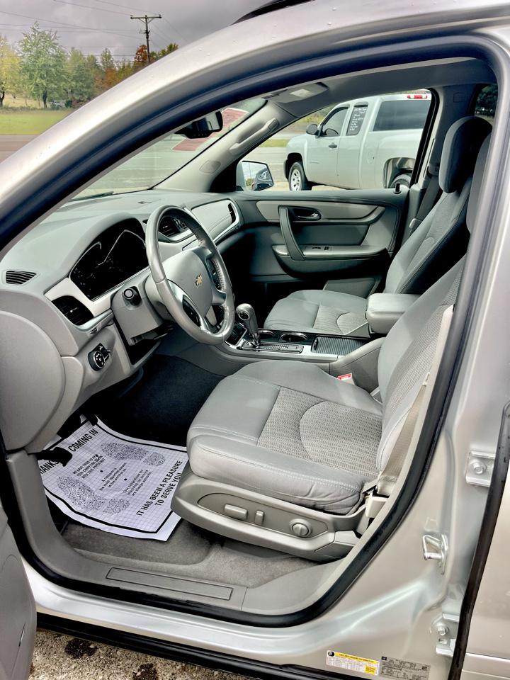 Chevrolet Traverse FWD 4dr LT w/2LT 2017