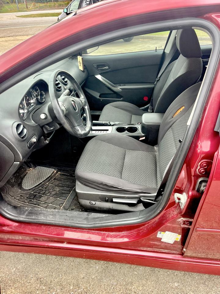 Pontiac G6 4dr Sdn w/1SF 2010