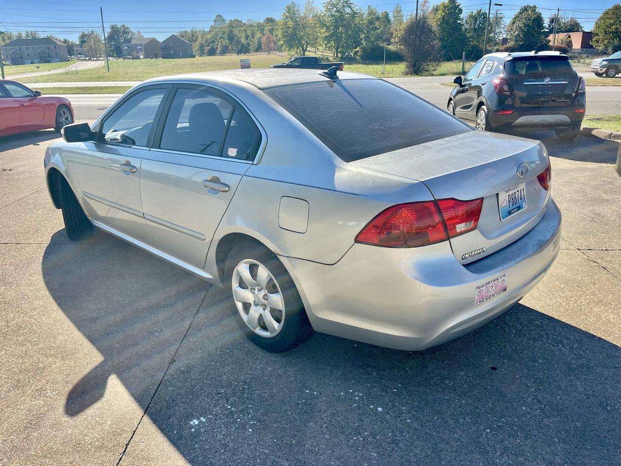 Kia Optima 4dr Sdn I4 Auto LX 2010