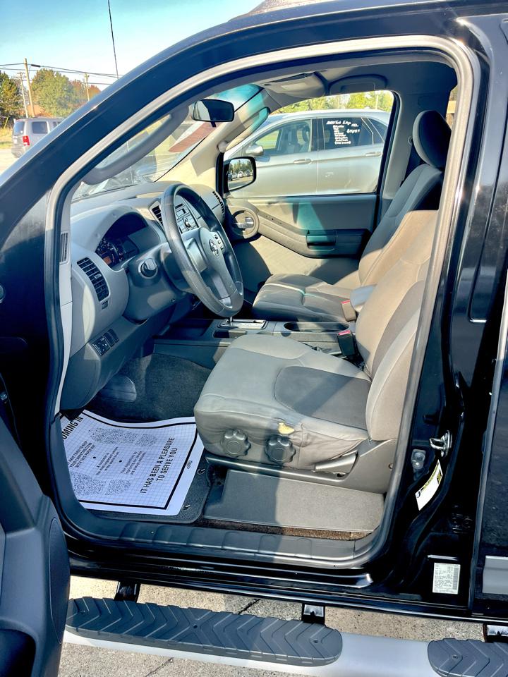 Nissan Xterra 4WD 4dr Auto S 2011