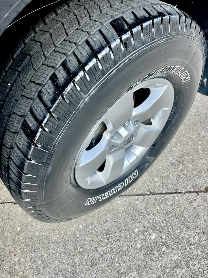 Nissan Xterra 4WD 4dr Auto S 2011