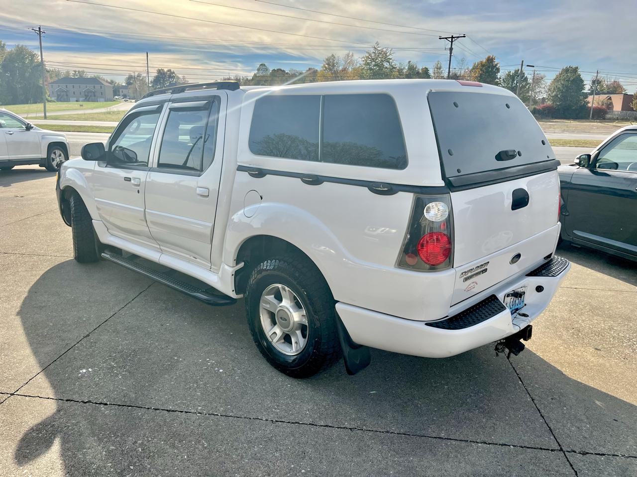 Ford Explorer Sport Trac 4dr 126" WB 4WD XLT Premium 2004