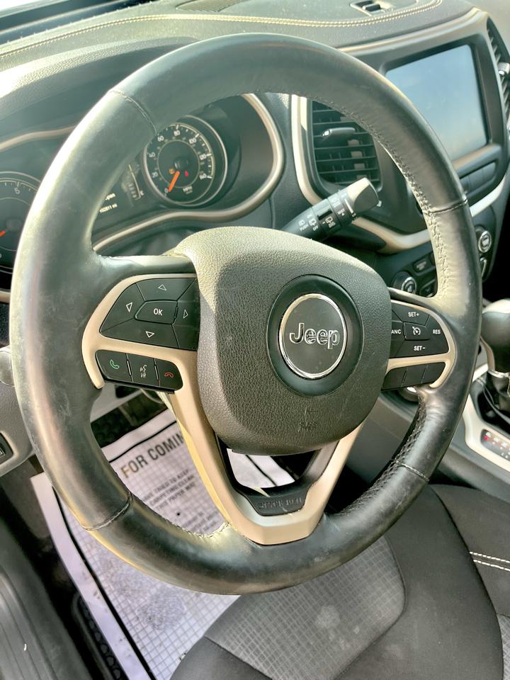 Jeep Cherokee 4WD 4dr Latitude 2015