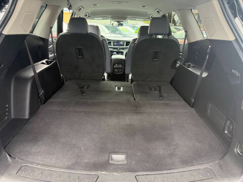 Buick Enclave AWD 4dr Essence 2020 Buick Enclave AWD 4dr Essence 2020