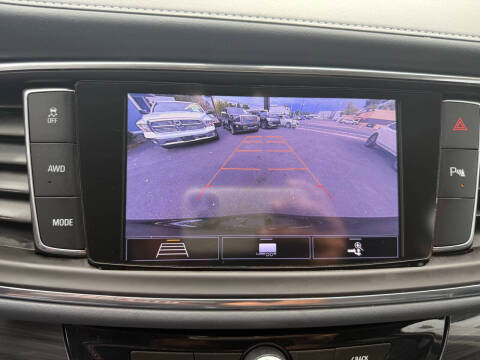 Buick Enclave AWD 4dr Essence 2020 Buick Enclave AWD 4dr Essence 2020
