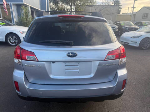 Subaru Outback 4dr Wgn H6 Auto 3.6R Limited 2013 Subaru Outback 4dr Wgn H6 Auto 3.6R Limited 2013