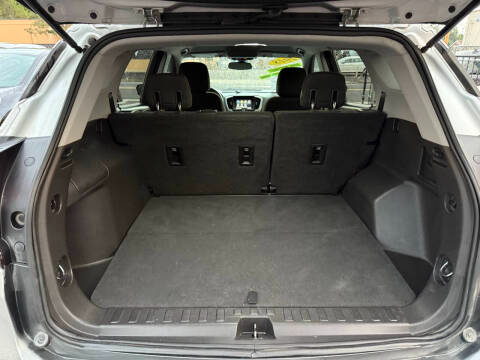 GMC Terrain AWD 4dr SLE 2018 GMC Terrain AWD 4dr SLE 2018