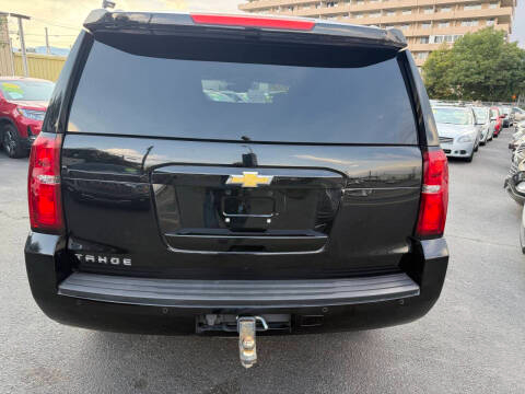 Chevrolet Tahoe 4WD 4dr LT 2018