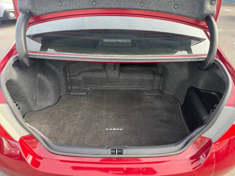 Toyota Camry Hybrid 4dr Sdn XLE (Natl) 2015