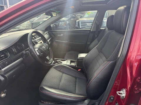 Toyota Camry Hybrid 4dr Sdn XLE (Natl) 2015