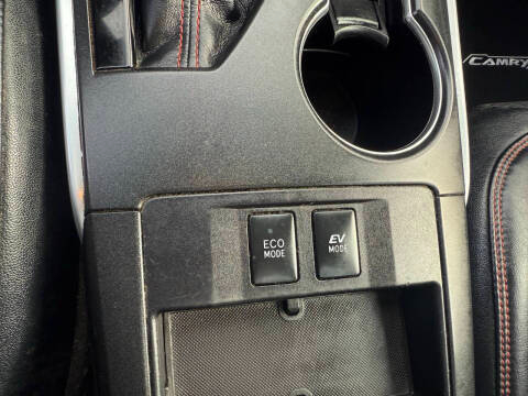 Toyota Camry Hybrid 4dr Sdn XLE (Natl) 2015