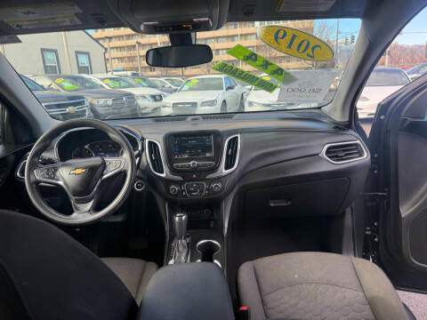 Chevrolet Equinox AWD 4dr LT w/1LT 2019
