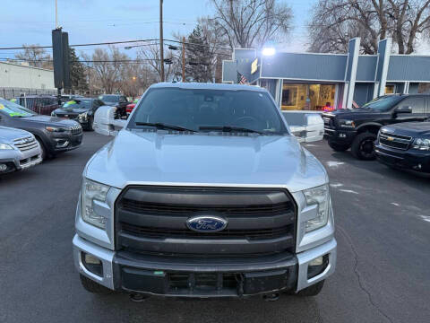 Ford F-150 4WD SuperCrew 157" Lariat w/HD Payload Pkg 2015