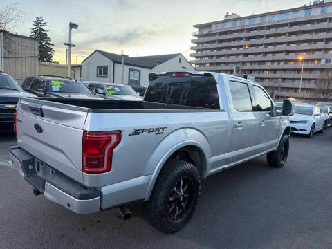 Ford F-150 4WD SuperCrew 157" Lariat w/HD Payload Pkg 2015