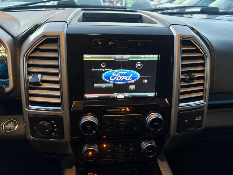 Ford F-150 4WD SuperCrew 157" Lariat w/HD Payload Pkg 2015