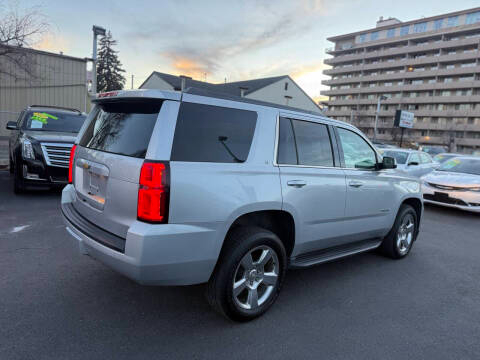 Chevrolet Tahoe 4WD 4dr LT 2017