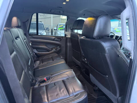 Chevrolet Tahoe 4WD 4dr LT 2017